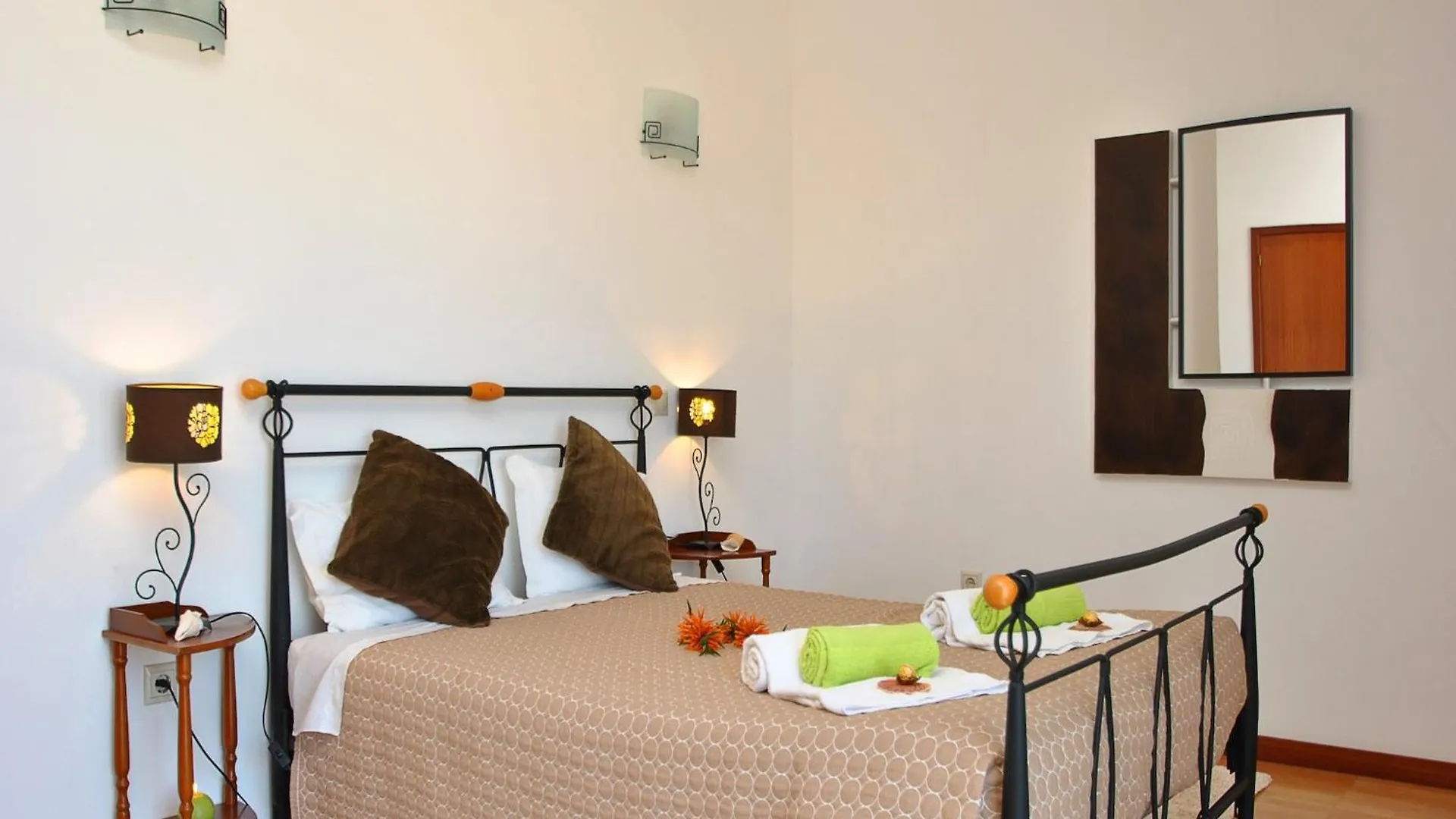 Villa With Heatable Pool Carvoeiro